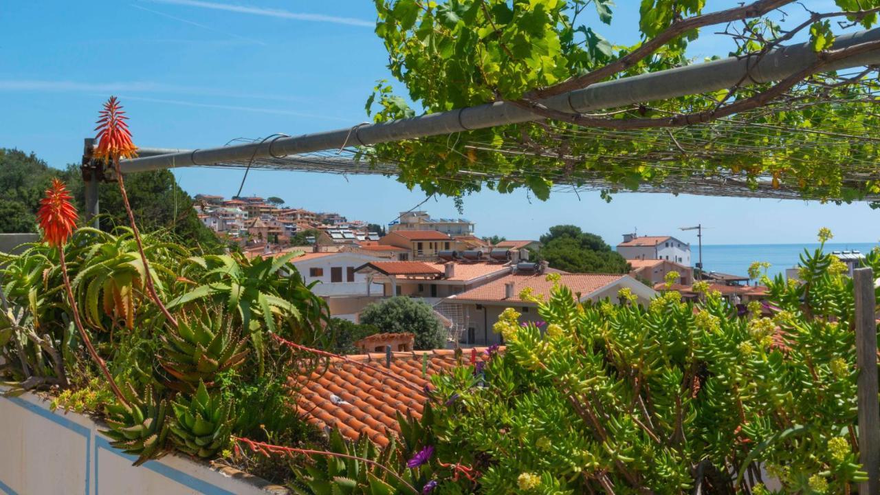 Ferienwohnung Gabbiani - Cala Gonone Exterior foto